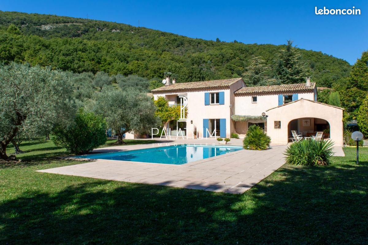 Maison 12 pièces 311 m² · à Sisteron · 311 m² · 930 000 €