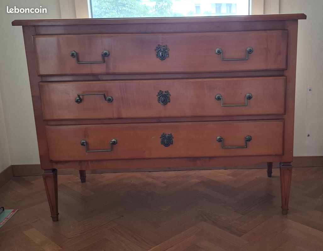 Commode style Louis XVI (image 1)