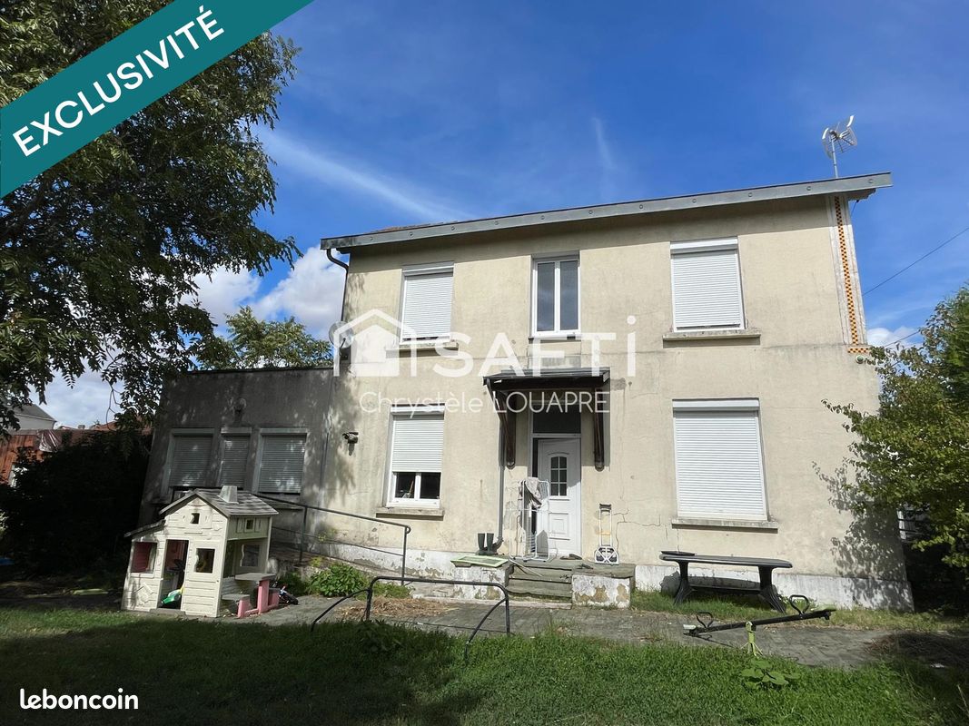 Maison 5 pièces 120 m² · à Saint-Jean-d'Angély · 120 m² · 165 000 €