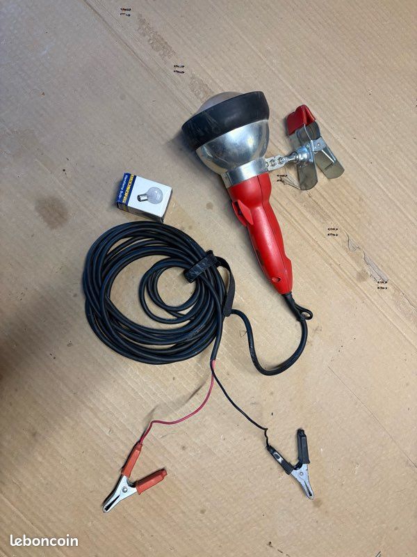 Baladeuse 12v (ou 24v) branchement batterie auto (image 1)