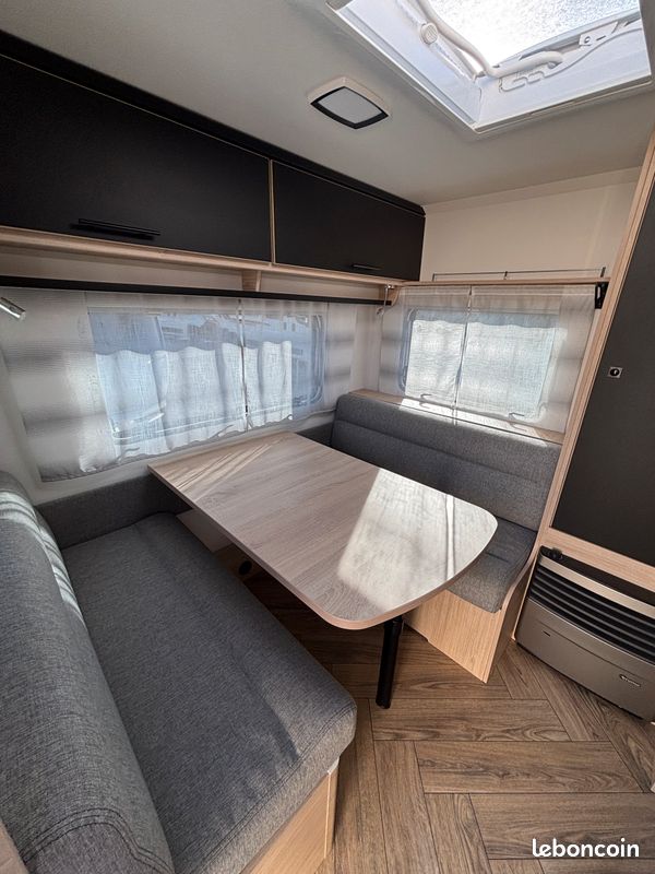 Caravane - Caravelair SPORTLINE 492 - Lits jumeaux (image 4)
