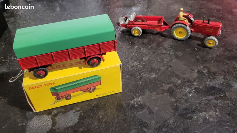 DINKY TOYS FRANCE 70 REMORQUE BACHEE ROUGE