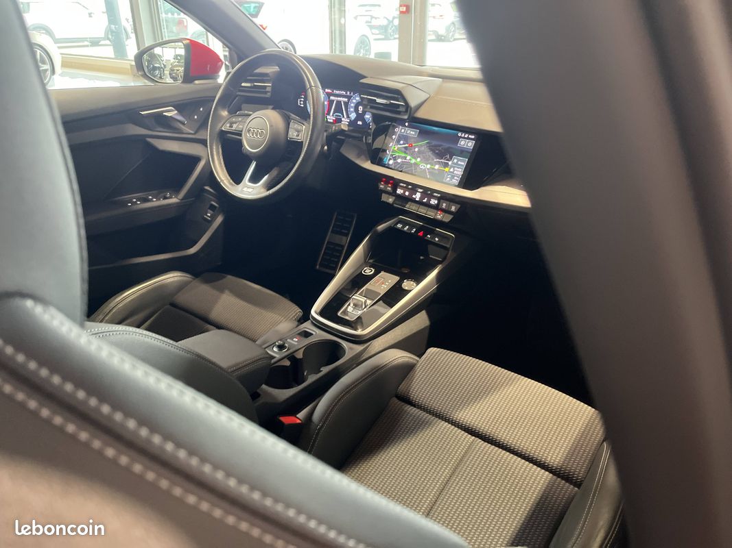 AUDI A3 Sportback 40 TDI 200 S tronic 7 Quattro S Line (image 19)