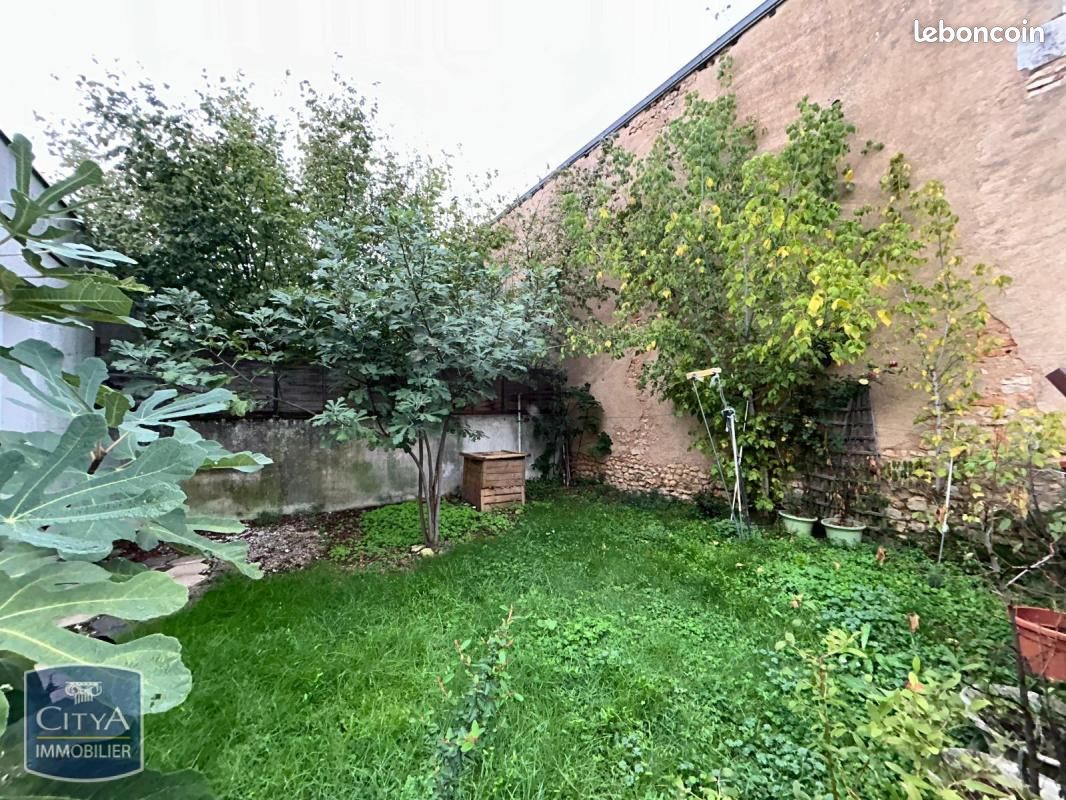 Appartement 2 pièces 47 m² · à Saint-Benoît · 47 m² · 530 €/mois