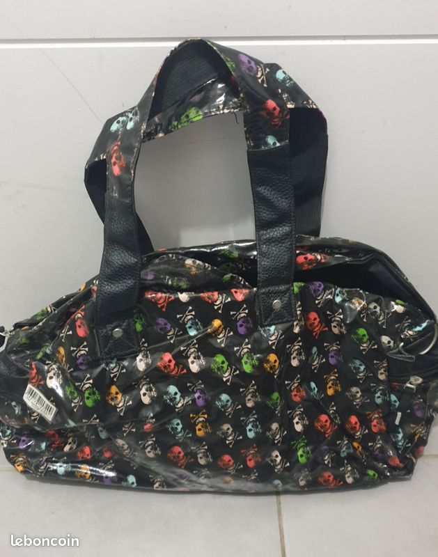 Petit sac de voyage tête de mort (image 1)
