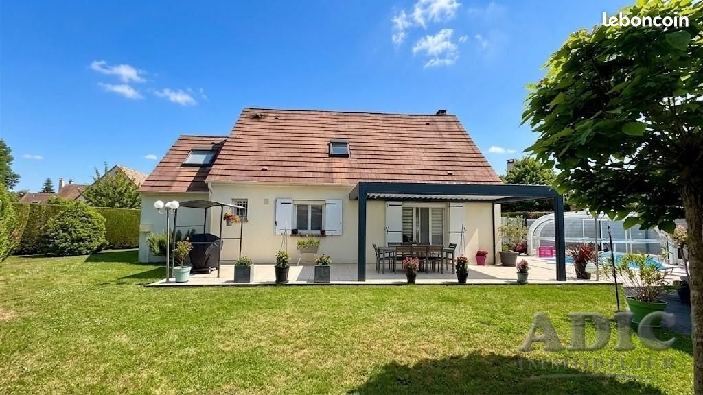 Maison 7 pièces 129 m² · à Saint-Mard · 129 m² · 458 000 €