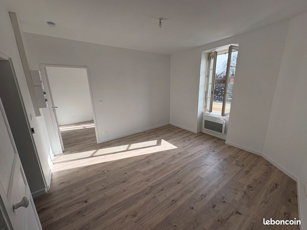 Appartement 2 pièces 36 m² · à Baugé-en-Anjou · 36 m² · 295 €