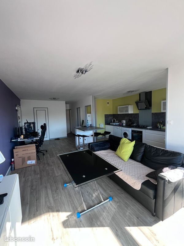 Appartement 3 pièces 67 m² · à Clermont-Ferrand · 66,6 m² · 156 000 €