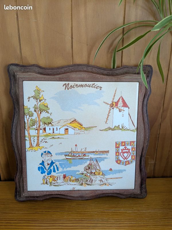 Ancien Dessous de Plat Motif Noirmoutir (image 7)