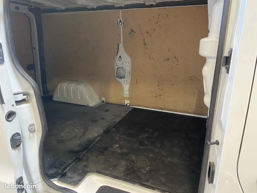 Renault Trafic 3 L2H1 2.0 BLUEDCI 130 GRAND CONFORT (image 12)