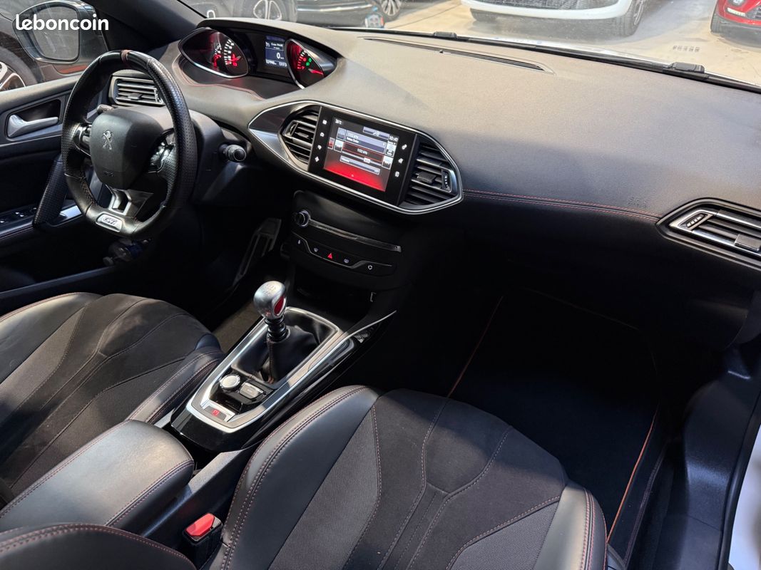 PEUGEOT 308 1.6 THP 270ch GTI BY-PEUGEOT-SPORT (image 16)