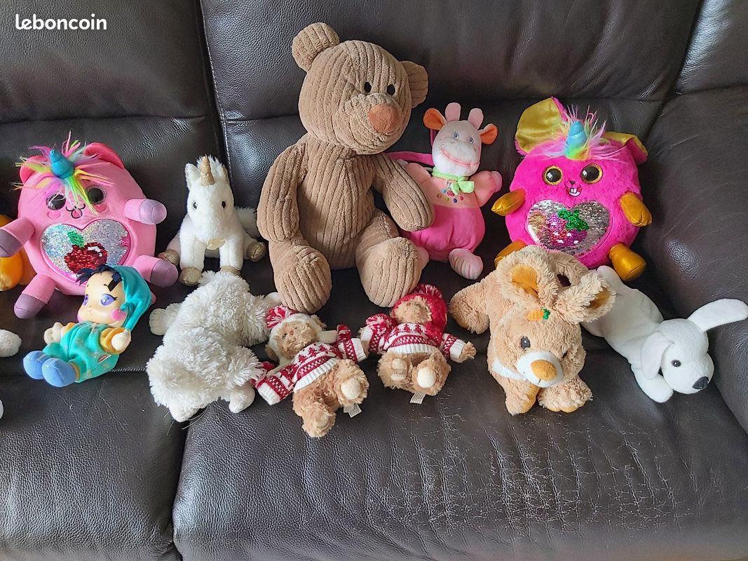 Lot de peluches (image 1)