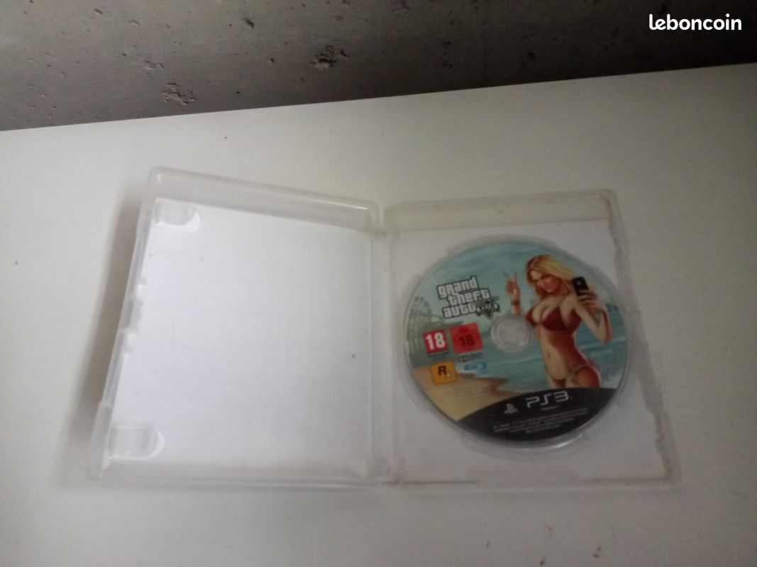 Jeu vidéo PS3 grand theft auto (image 2)