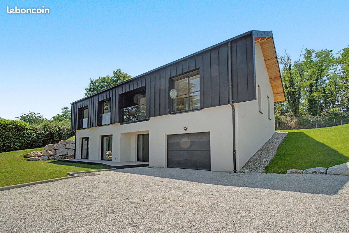 Maison 6 pièces 182 m² · à Chambéry · 182 m² · 880 000 €