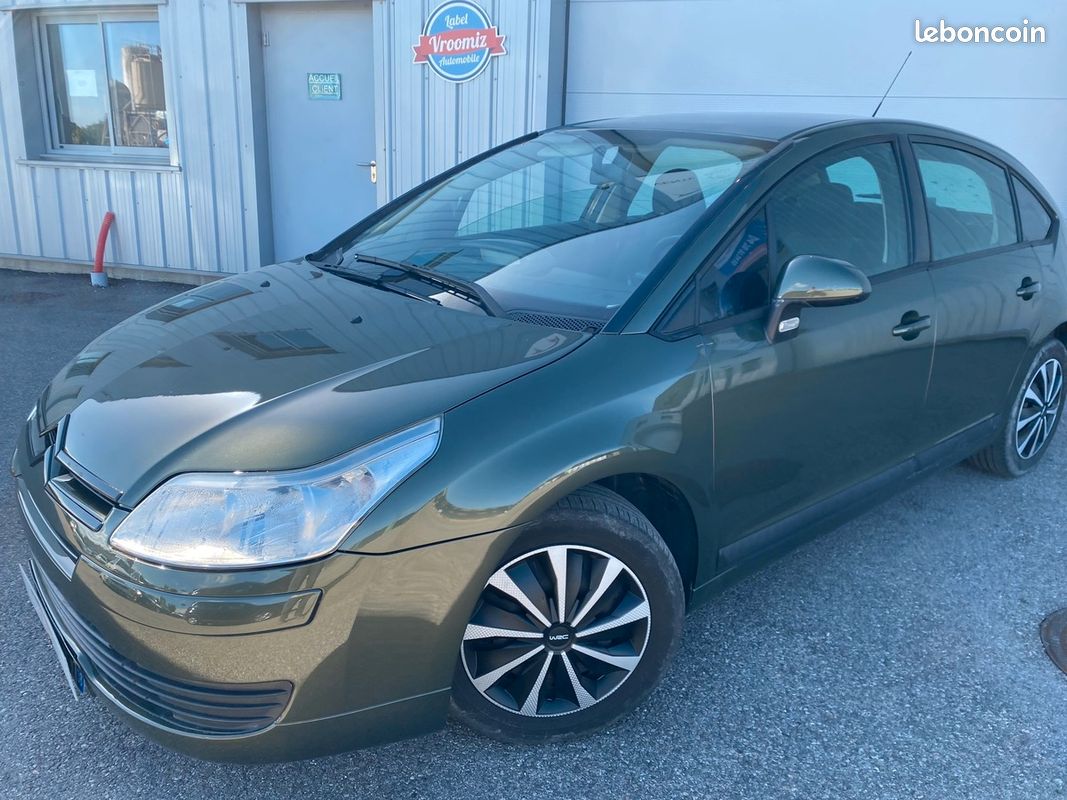 Citroën C4 1.6 hdi 90Ch ambiance / très propre (image 8)