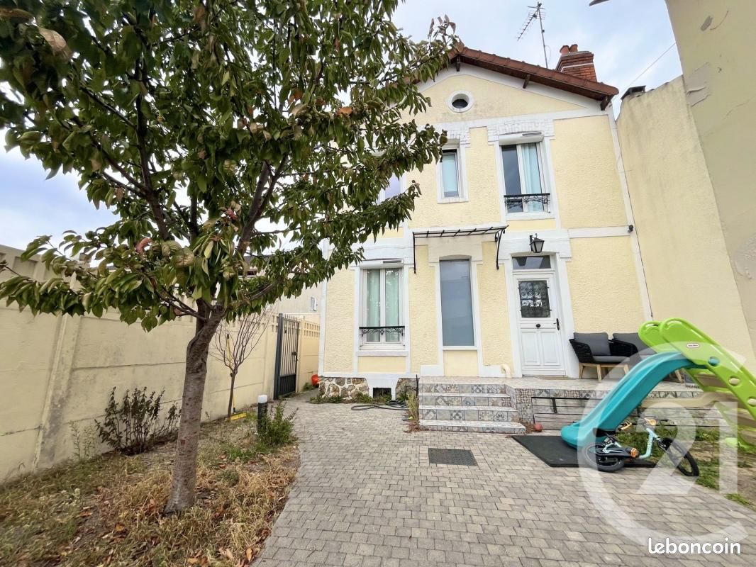 Maison 5 pièces 110 m² · à Argenteuil · 110 m² · 2 023 €/mois
