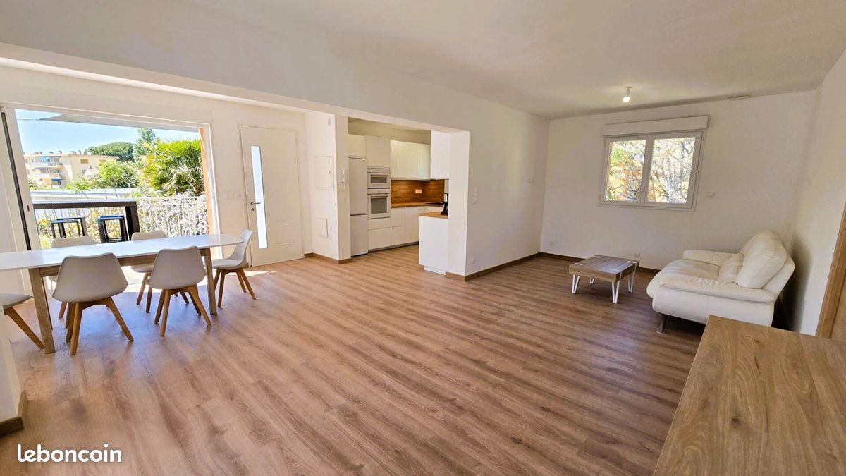 Appartement 5 pièces 93 m² · à Sanary-sur-Mer · 93 m² · 750 000 €