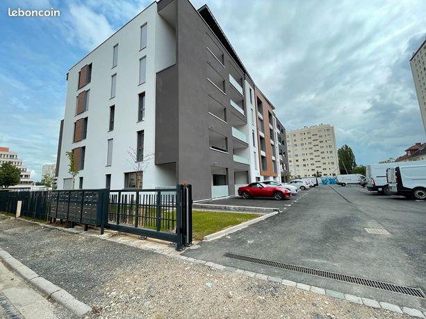 Parking/box METZ