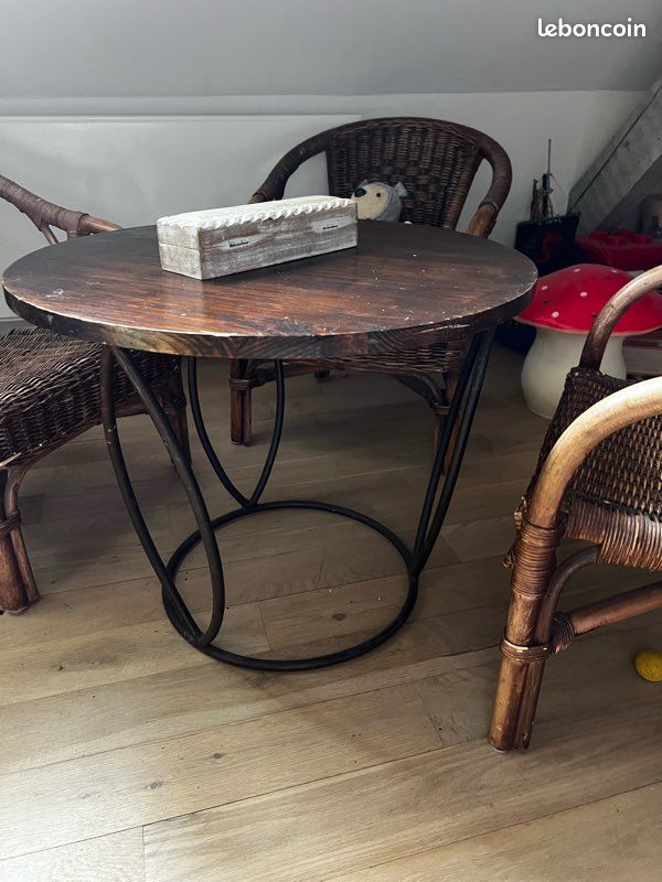 Ensemble 3 chaises et 1 table pour enfant (image 2)