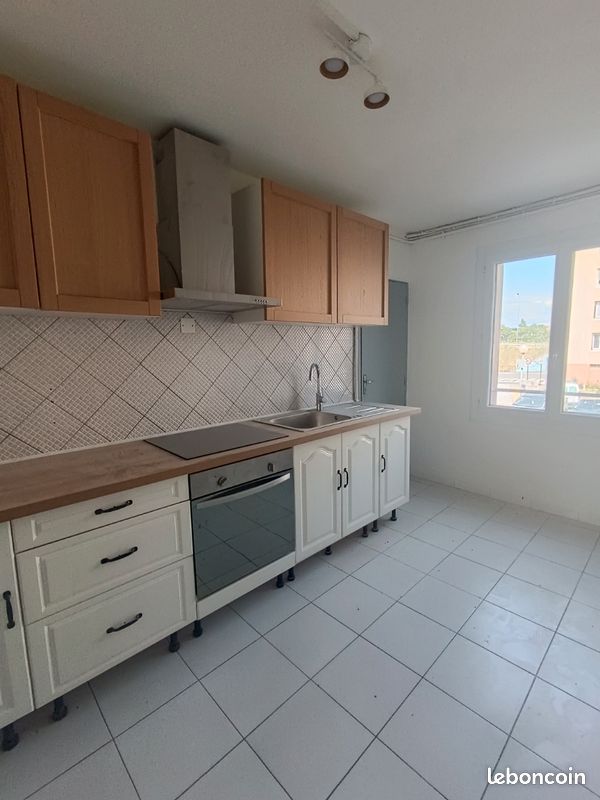 Appartement 4 pièces 67 m² · à Le Pontet · 67 m² · 69 000 €