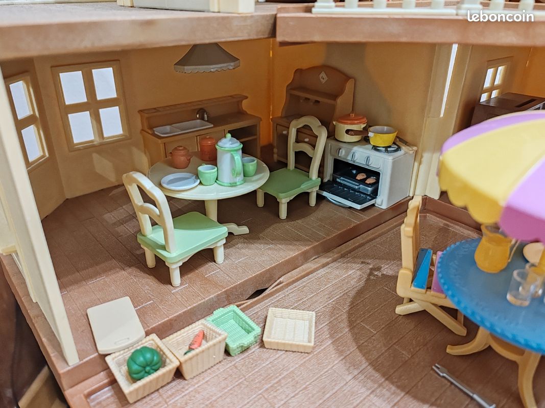 Maison éclairée sylvanian avec accessoires (image 5)