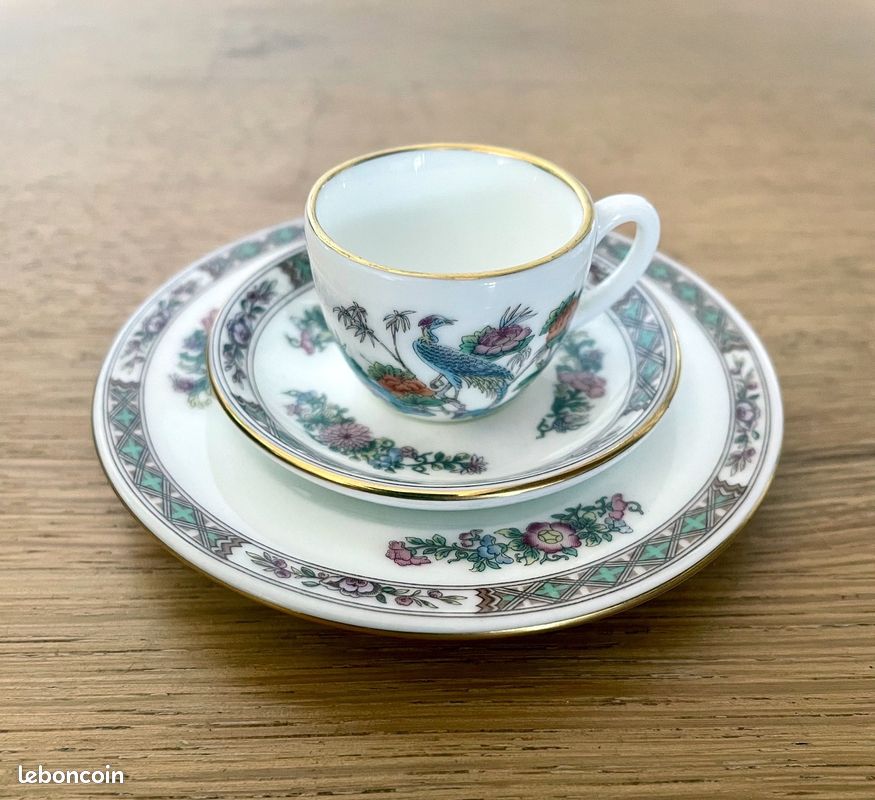 Miniatures porcelaine anglaise Wedgwood (image 1)