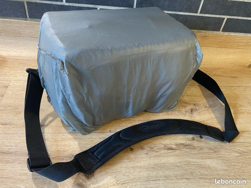 Sac photo Lowepro Nova 190 AW + housse pluie + séparateurs (image 8)