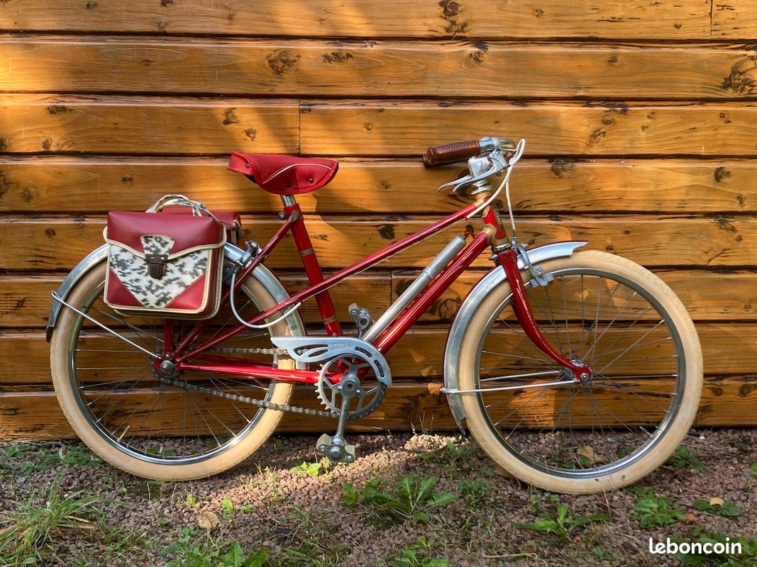 Siège bébé - Un vélo à la campagne