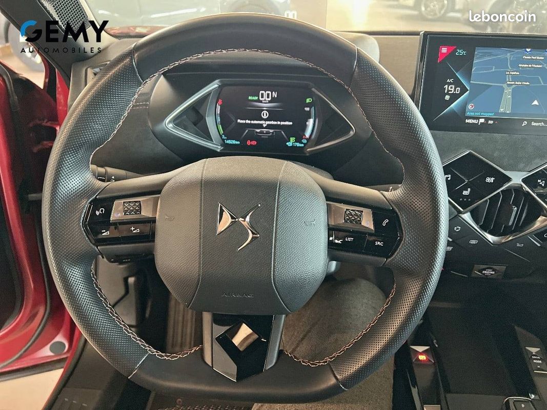 DS DS3 Crossback E-Tense Performance Line+ (image 17)