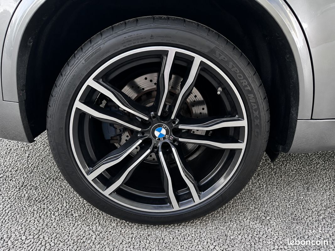 BMW X5 M F85 Pack COMPETITION 4.4 V8 575 cv - Première Main - Malus Payé - Immat France - B&O - Toit Ouvrant - Caméra de Recul - Attelage - Affichage Tête Haute (image 40)