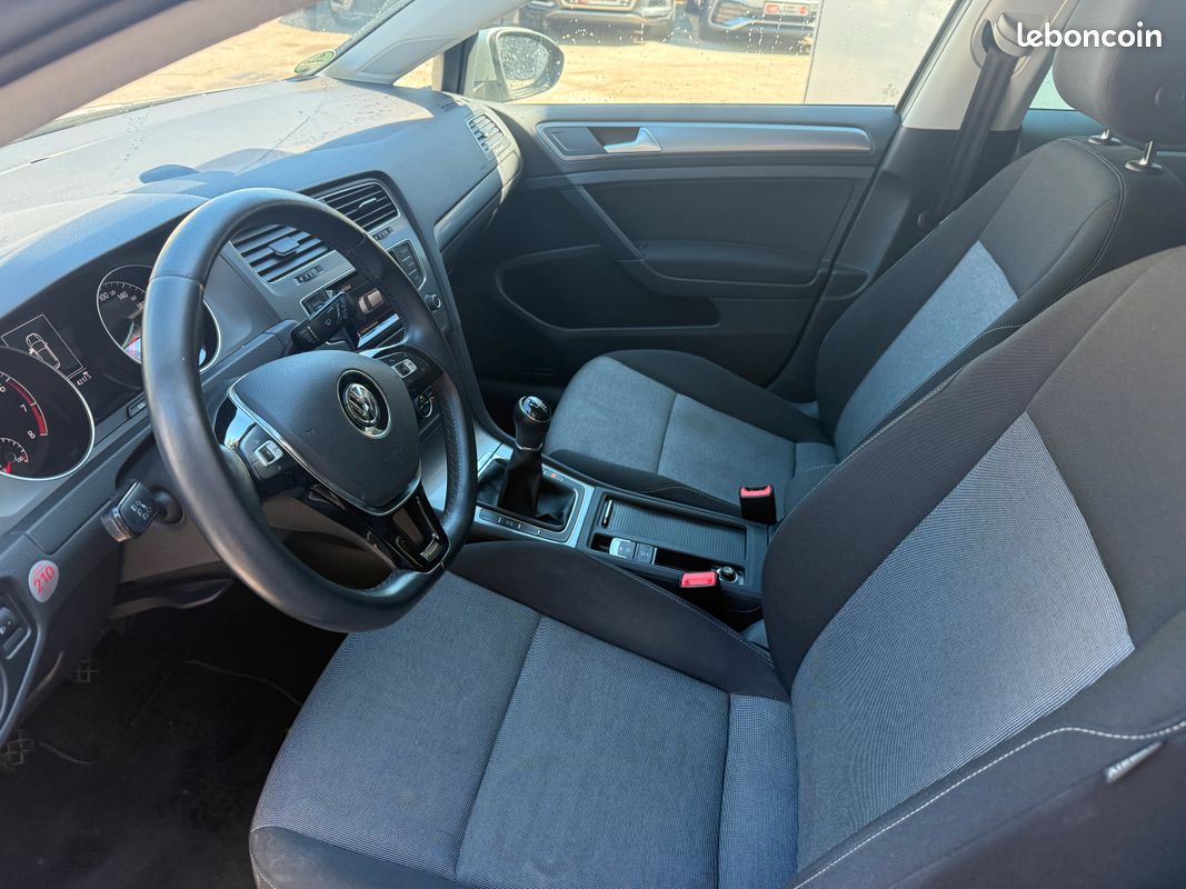 VOLKSWAGEN GOLF VII 1.2 TSI 85 Trendline Bluemotion Technology (image 3)