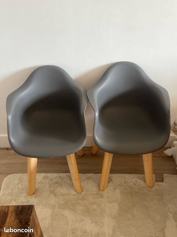 Chaise scandinave enfant (image 1)