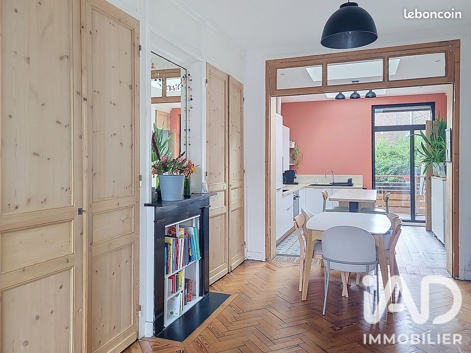 Maison 5 pièces 105 m² · à Croix · 105 m² · 389 000 €