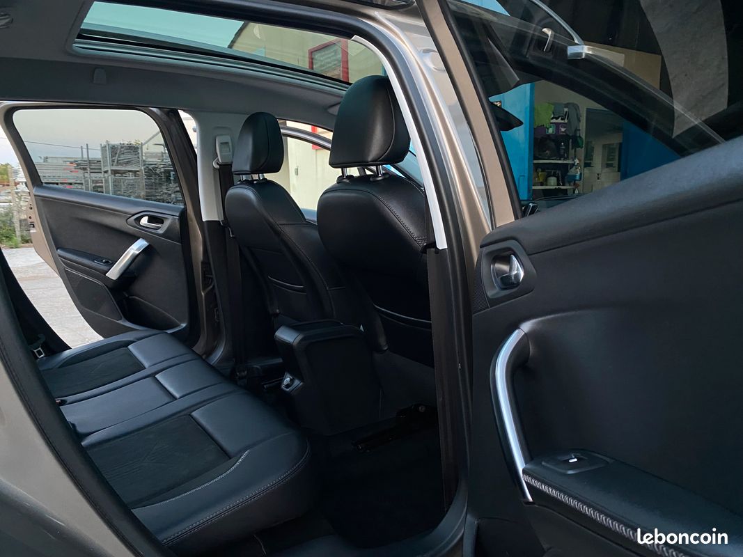 PEUGEOT 2008 1.6 HDI 100cv CROSSWAY (image 8)
