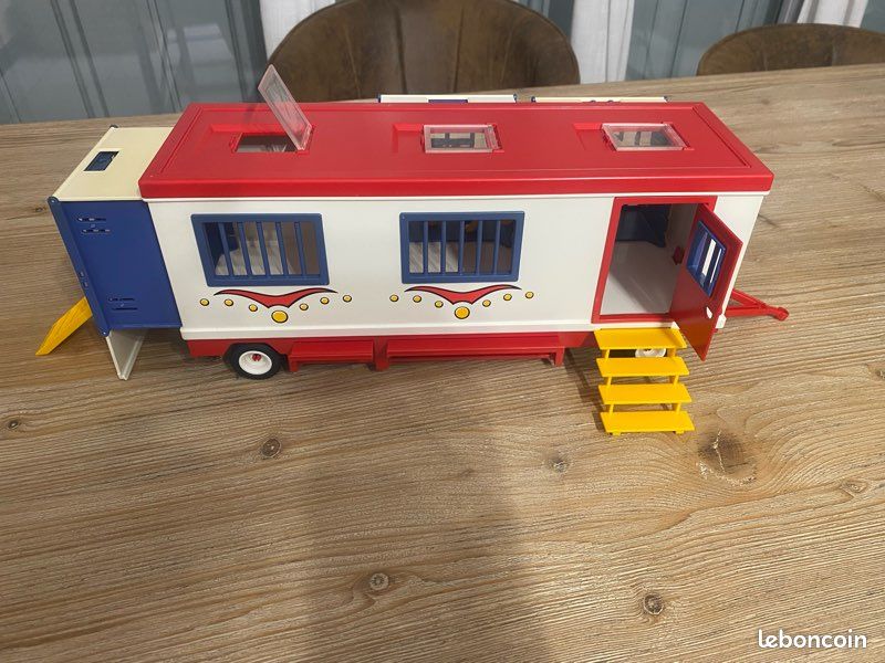Monsieur Loyal avec remorque aux fauves - Playmobil Circus 4232 - Prix & Rareté