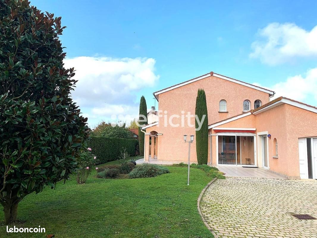 Maison 5 pièces 138 m² · à Saint-Galmier · 138 m² · 425 000 €