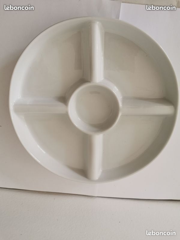 Plusieurs plats porcelaine blanche parfait état : plat apéritif, de service, pour foie gras etc (image 3)