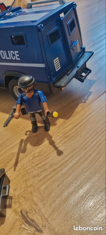Playmobil policiers (image 5)