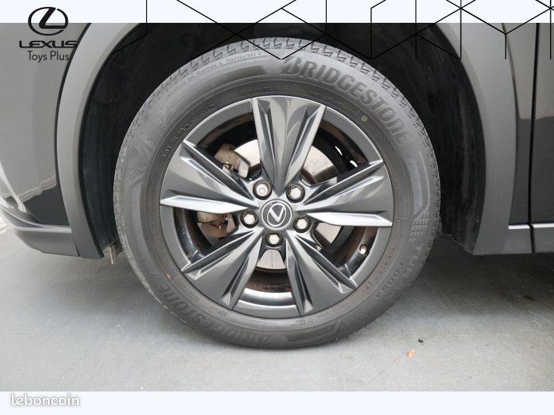 Lexus UX 250H 2WD Luxe techno (image 25)