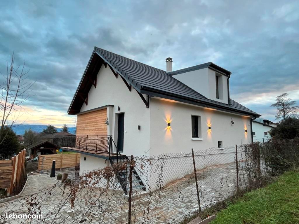 Maison 7 pièces 133 m² · à Prévessin-Moëns · 133 m² · 3 200 €/mois
