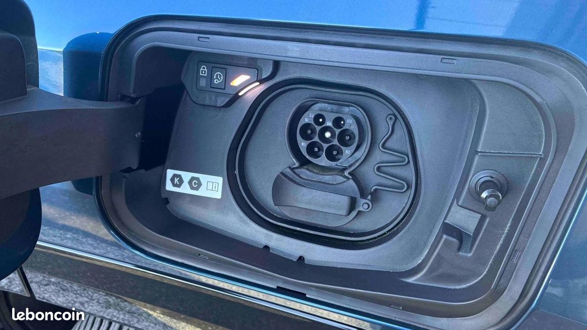 Jeep Compass III ELECTRIQUE 157 kW 4x2 First Edition 5p (image 24)