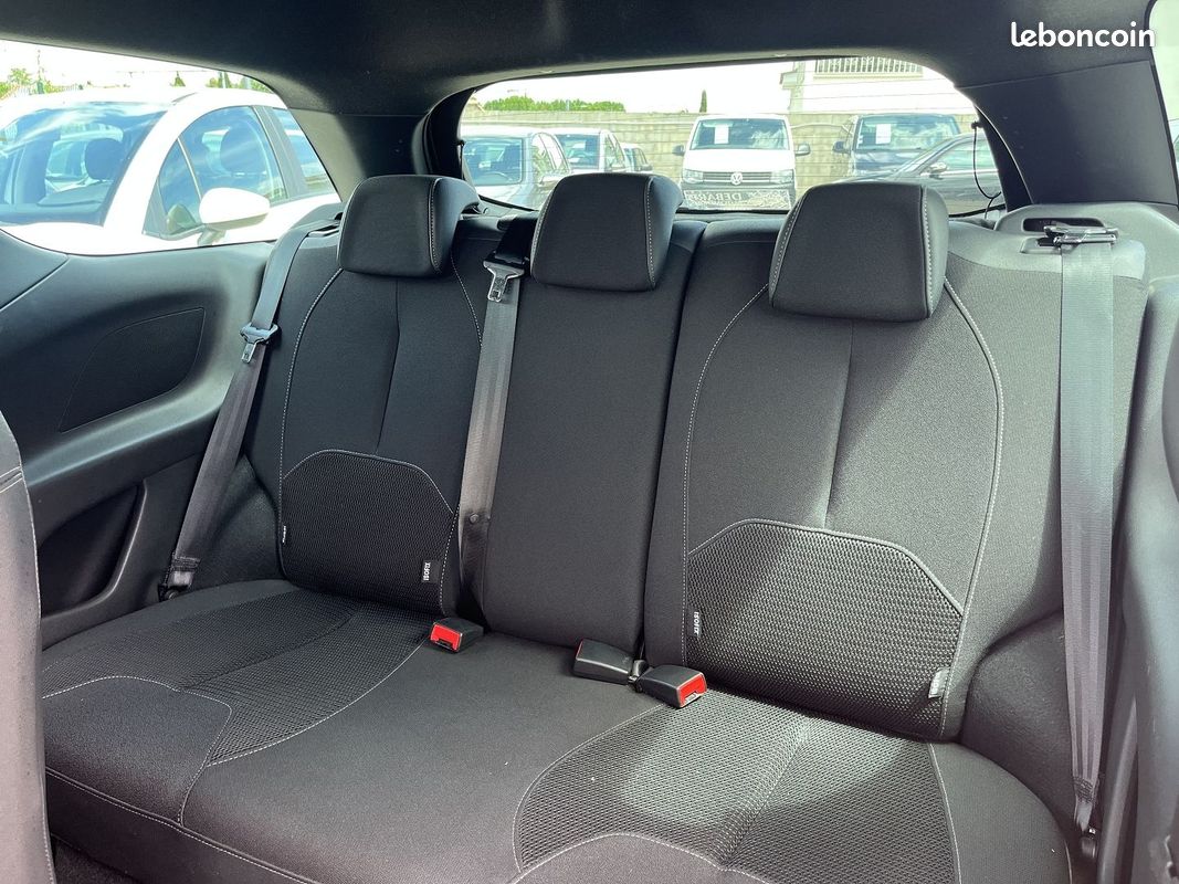 Citroen DS3 1.6 E-HDI90 (92) AIRDREAM SO CHIC 5CV (image 6)