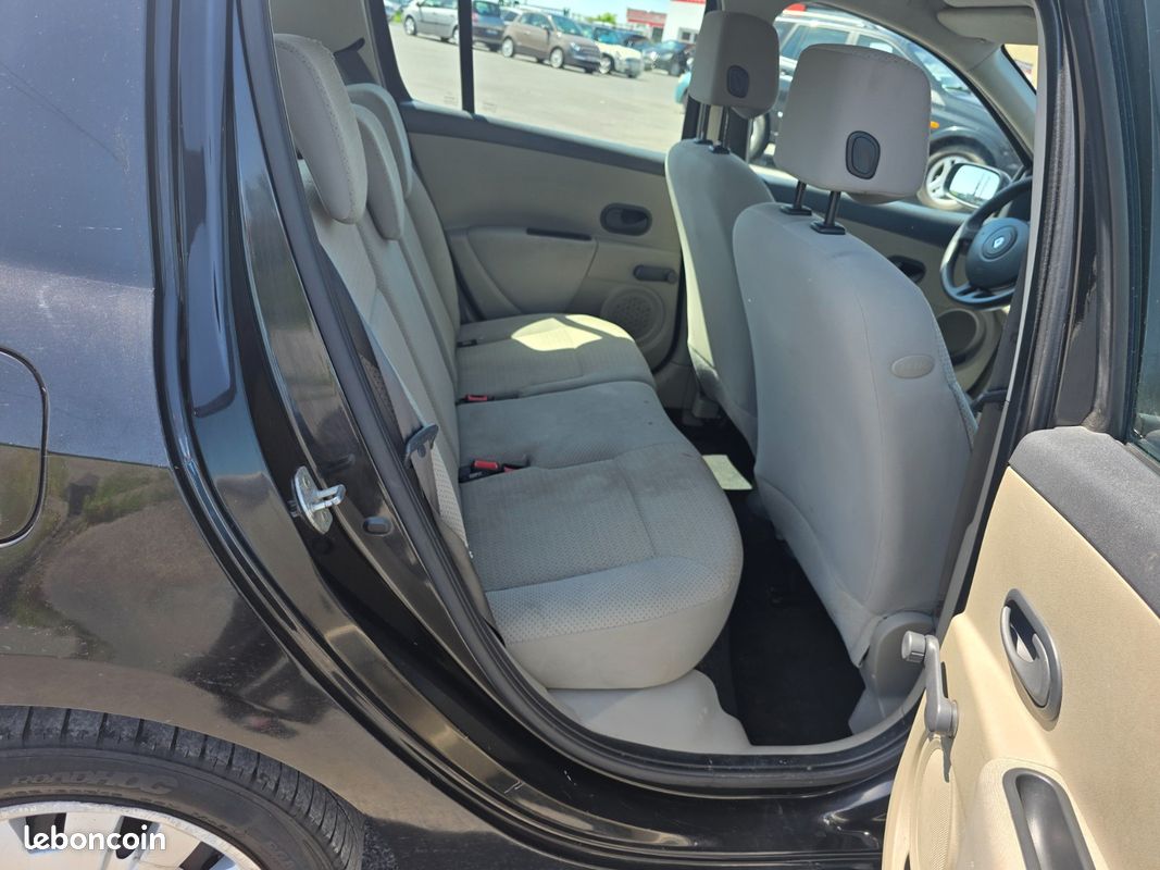 Renault Clio 1.5 DCI 68CV FAIBLE KILO CERTIFIE (image 5)