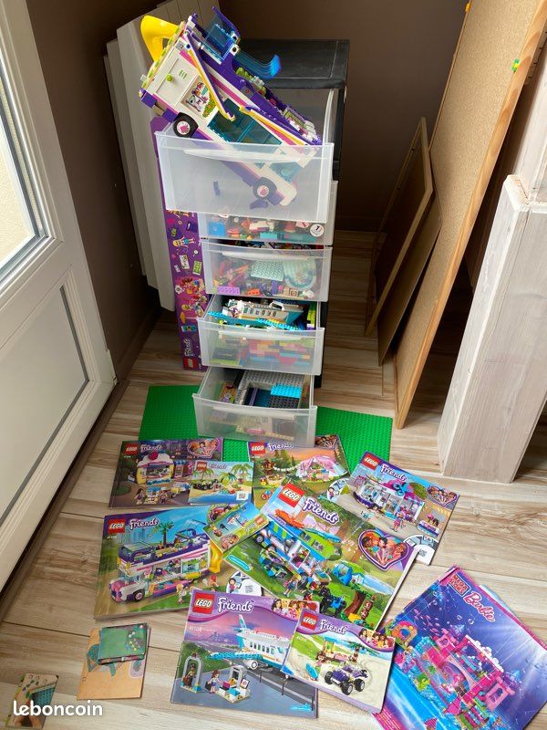 Gros lot de lego friends (image 1)