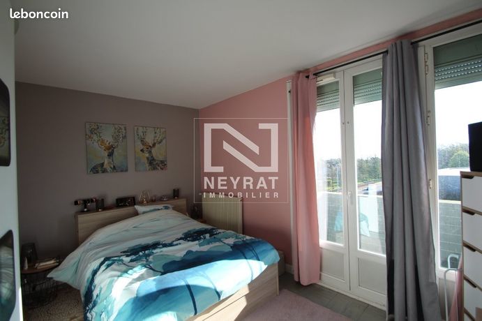 https://img.leboncoin.fr/api/v1/lbcpb1/images/30/8f/66/308f66f993d5a62b95d7bfffd77741f36a850148.jpg?rule=ad-image