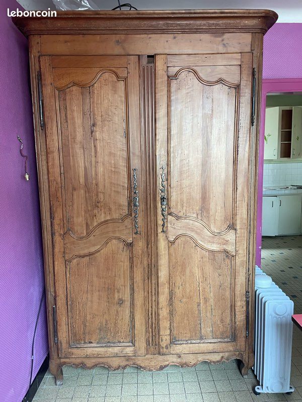 Armoire ancienne (image 1)