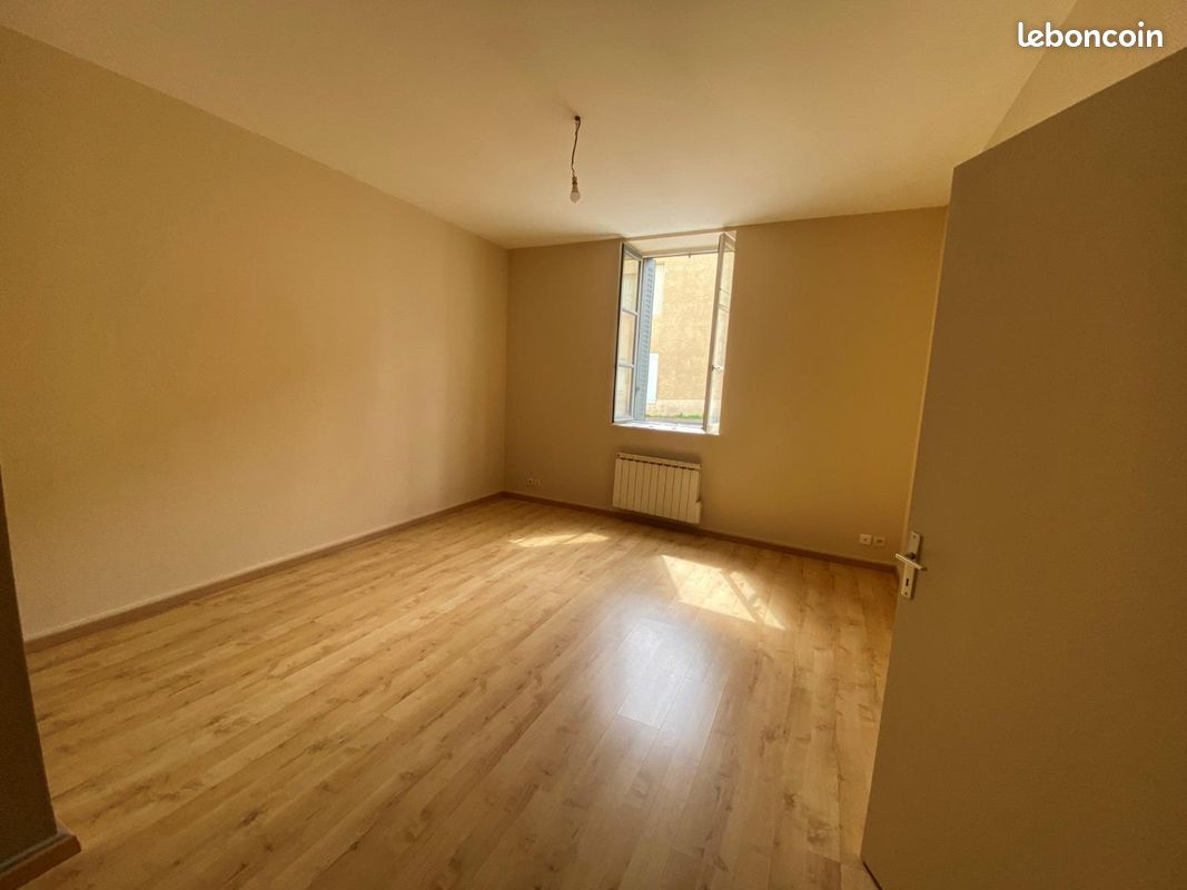 Appartement 2 pièces 55 m² · à Cluny · 55 m² · 450 €