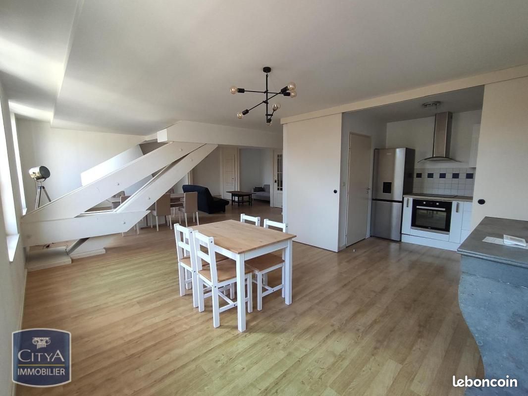 Appartement 3 pièces 117 m² · à Besançon · 117 m² · 960 €/mois