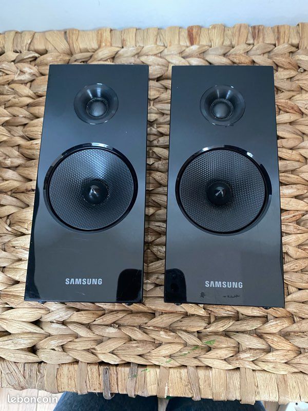 Paire d’enceintes Samsung et subwoofer (image 2)