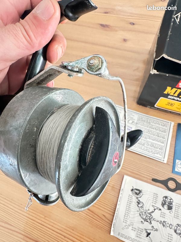 Moulinet de pêche ancien – Mitchell 300 version 4
